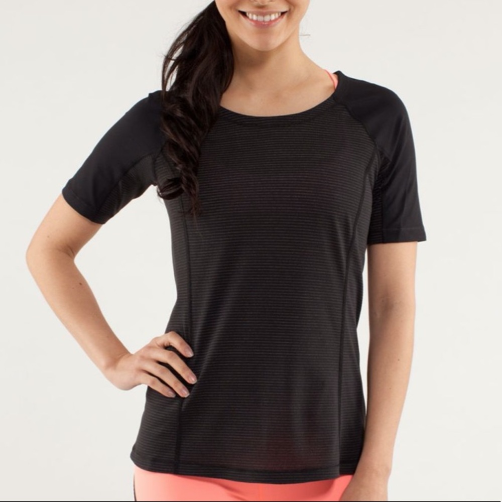 Lululemon Run : Turn It Up Tee